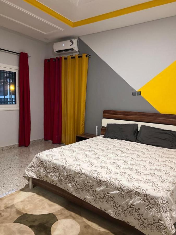 Smb-Gn Residence Lambandji - Electricite Et Wifi H24 코나크리 외부 사진