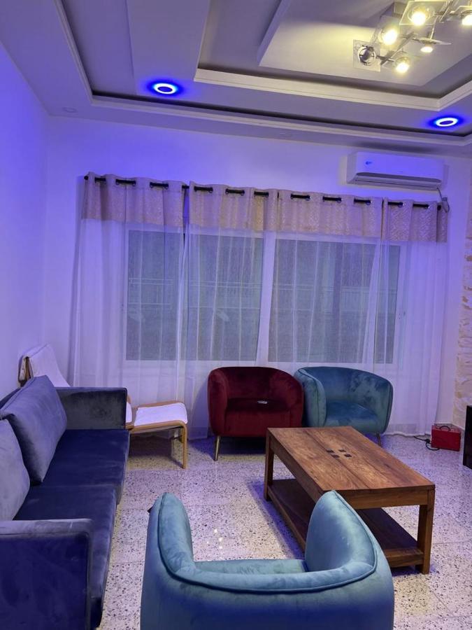 Smb-Gn Residence Lambandji - Electricite Et Wifi H24 코나크리 외부 사진