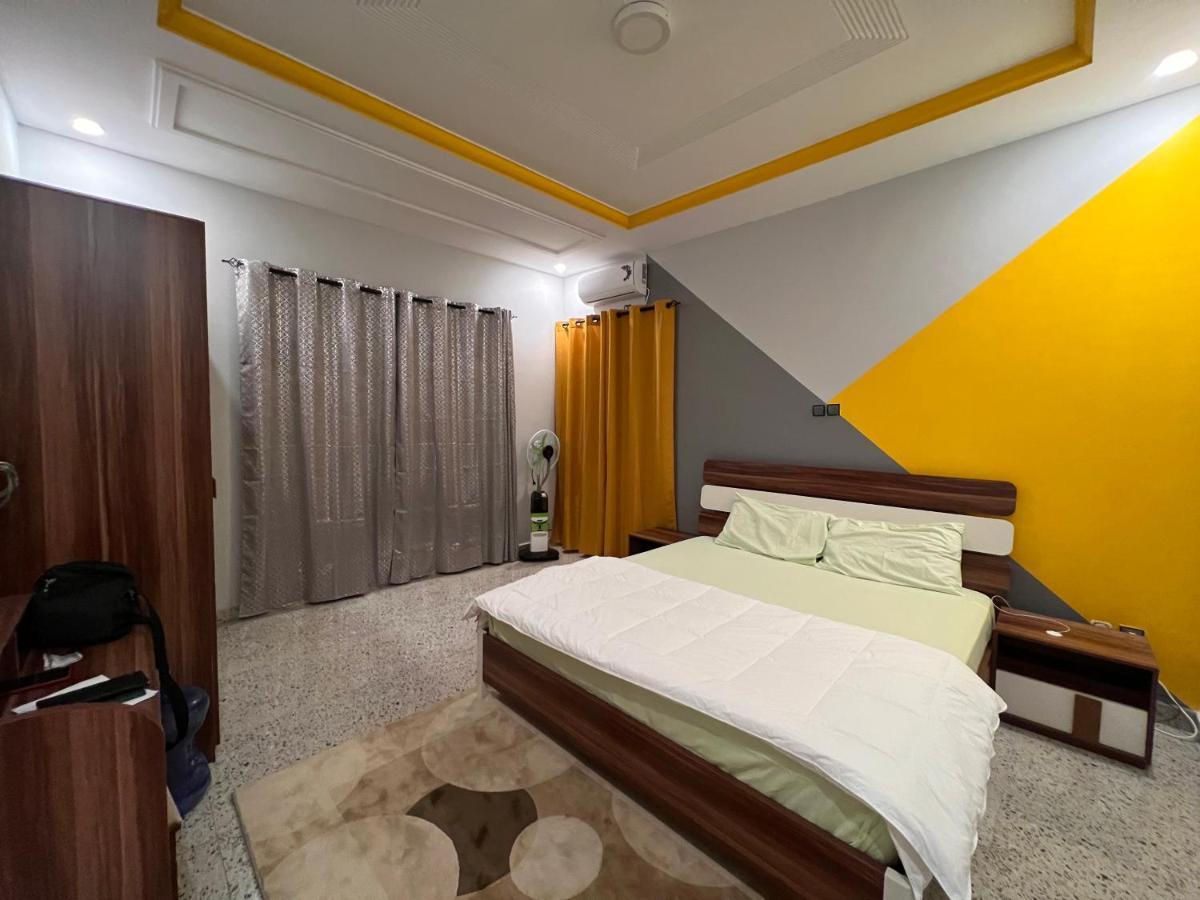 Smb-Gn Residence Lambandji - Electricite Et Wifi H24 코나크리 외부 사진